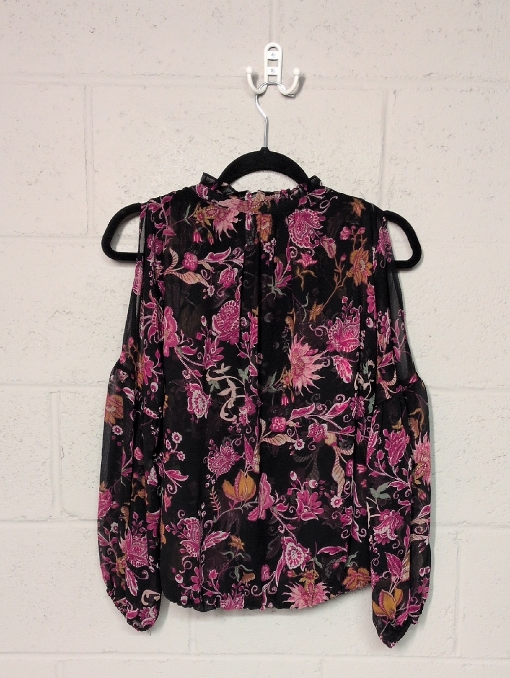 Women's INC Sheer Floral Cold-Shoulder Bubble Hem Blouse Size M - Picture 7 of 10
